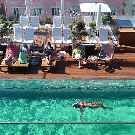 Hotel Lux Park 4*