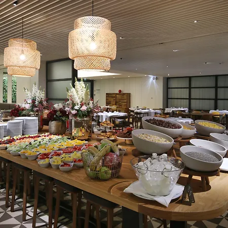 Hotel Lux Park 4*