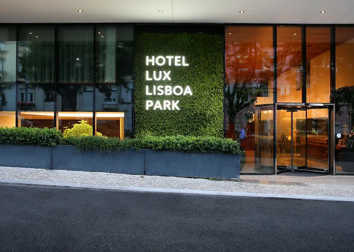 Ξενοδοχείο Lux Park 4*