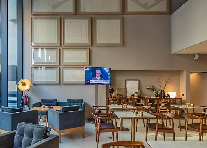 Ξενοδοχείο Lux Park 4*